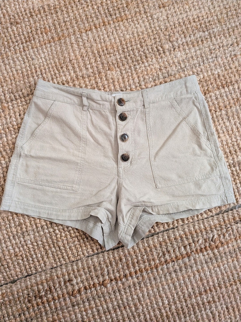 O'Neill Light Sage Beige High-Waist Button-Front Shorts